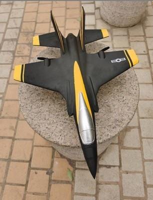 SAMOCHOD-ZDALNIE-STEROWANY® Samolot myśliwski zdalnie sterowany kolorowy Czarny i żółty